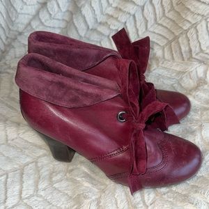 HUSH PUPPIES Burgundy Leather Turnover Cuff  w Wide Ribbon Tie Ankle Boots W140
